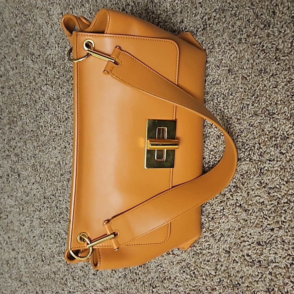 Tom ford shoulder bag carmel